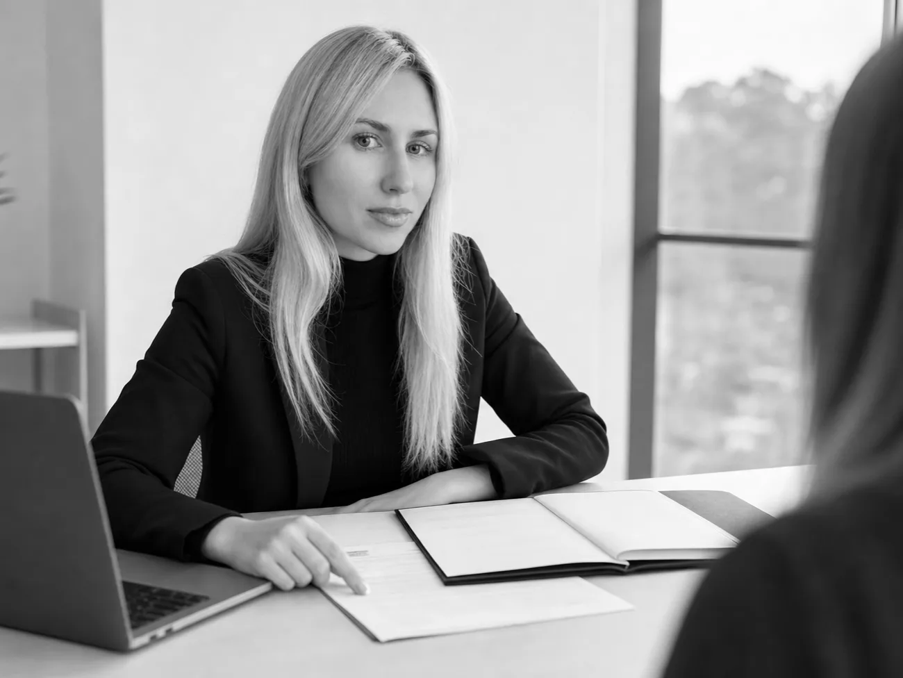 Arina Hertle in einer Online-Beratung
